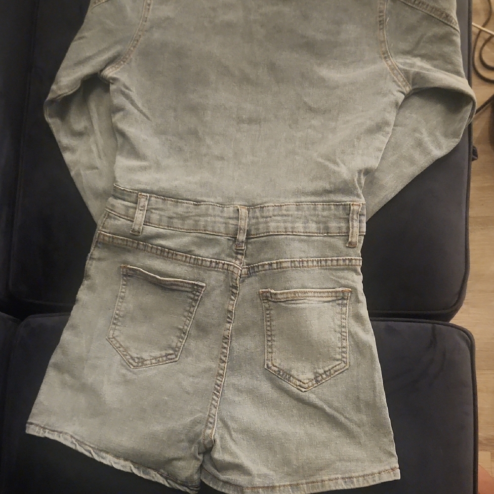Women's Denim Jean Shorts/Romper - Picture 4 of 5